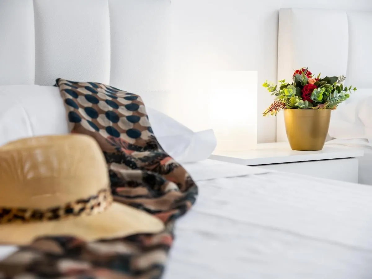 B18 Stunning Tajinaste En Los Abrigos Apartamento